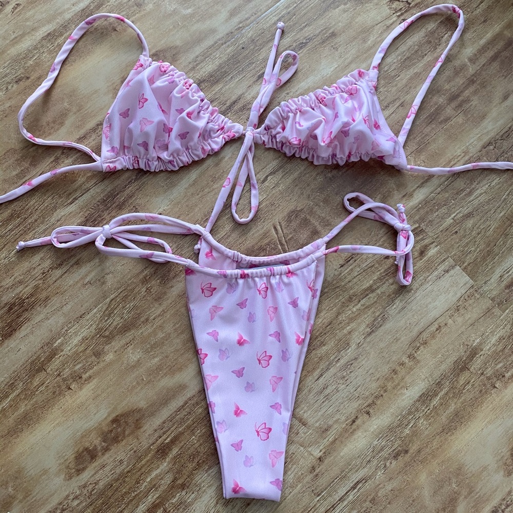 NWOT VINCIJA SWIM BUTTERFLY RUCHED TIE BIKINI